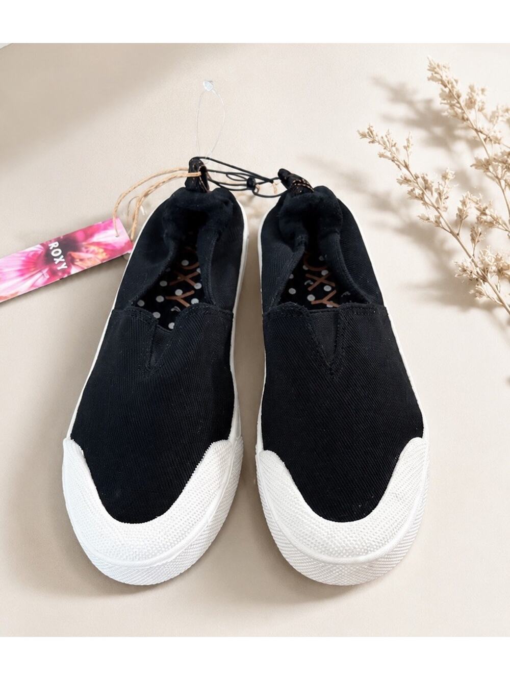Roxy Womens Black Slip On Sneakers Casual Comfort Canvas Shoes Size 8